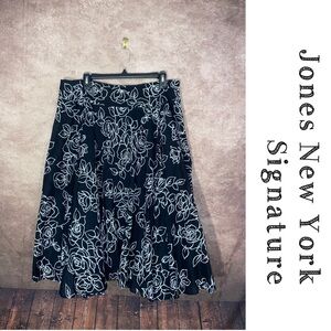 Jones New York Signature~Womens Size 14~Floral Cotton Maxi Skirt~EUC